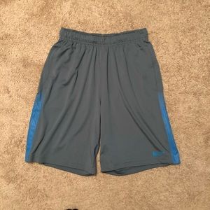 Nike - Men’s Basketball Shorts - S